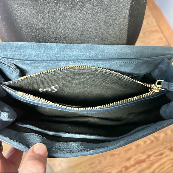 NWOT (never carried) Neely & Chloe blue suede magnetic flap small shoulder bag - Picture 5 of 7